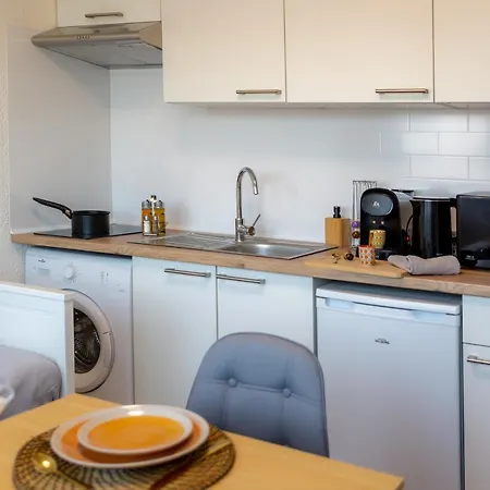 Apartamento The Sunshine- Cozy-sea View - Beach- Host Provence *