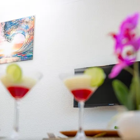 The Sunshine- Cozy-sea View - Beach- Host Provence Apartamento